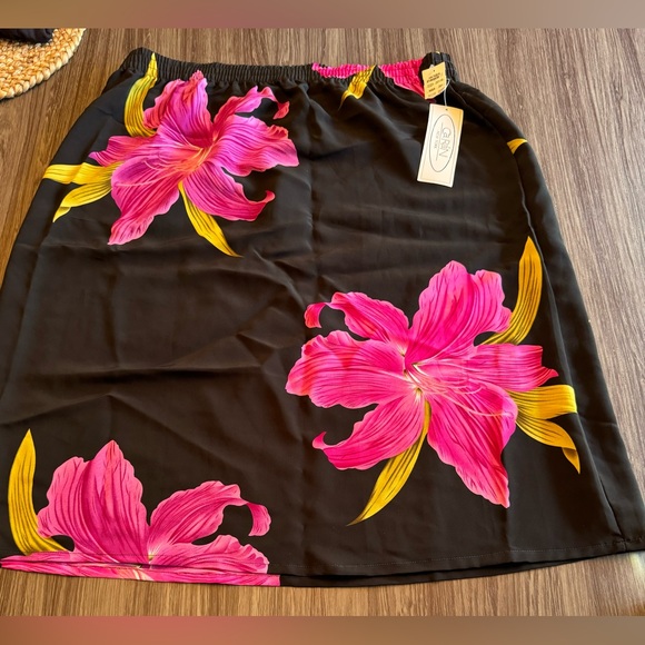 Source Unknown Dresses & Skirts - Caran New York NWT skirt